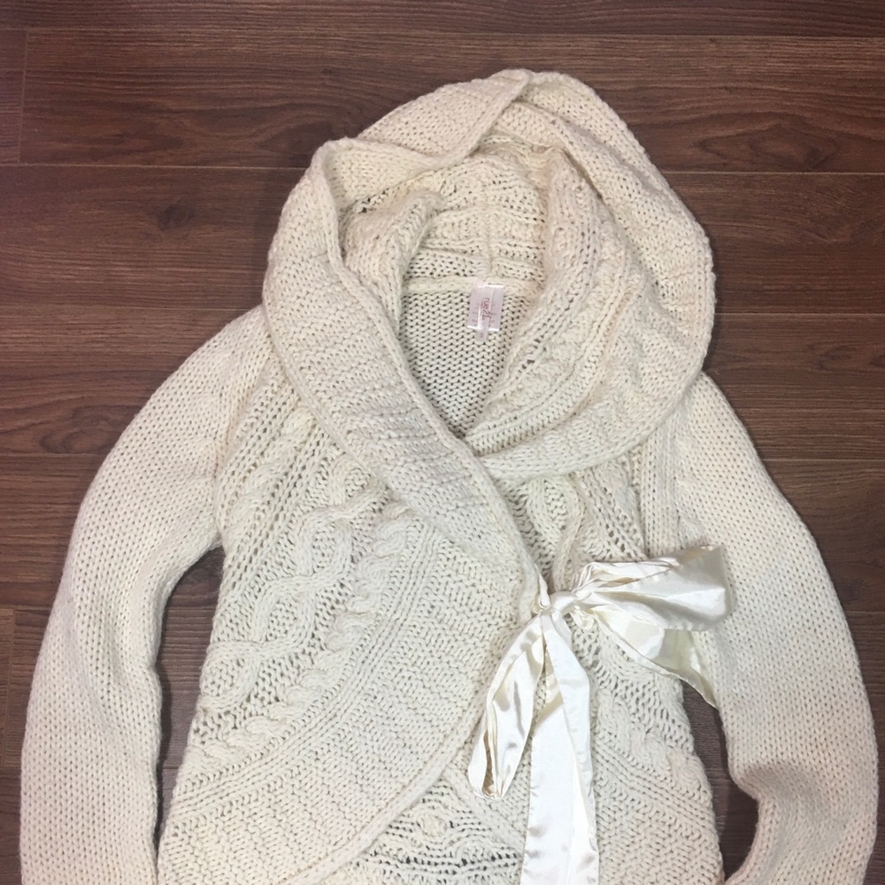Rue 21 Cream Knit Sweater with Side Ribbon